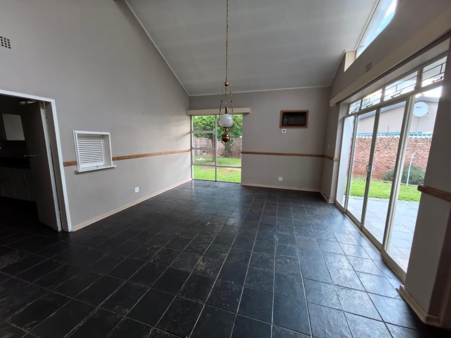 4 Bedroom Property for Sale in Monument Heights Northern Cape